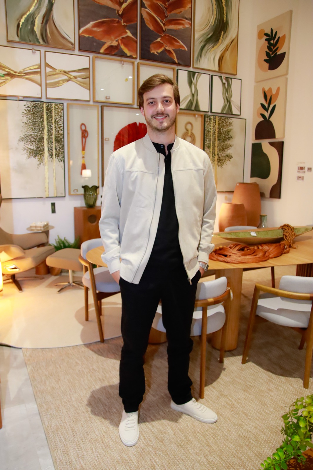 Willian Zuppa em seu ambiente de trabalho